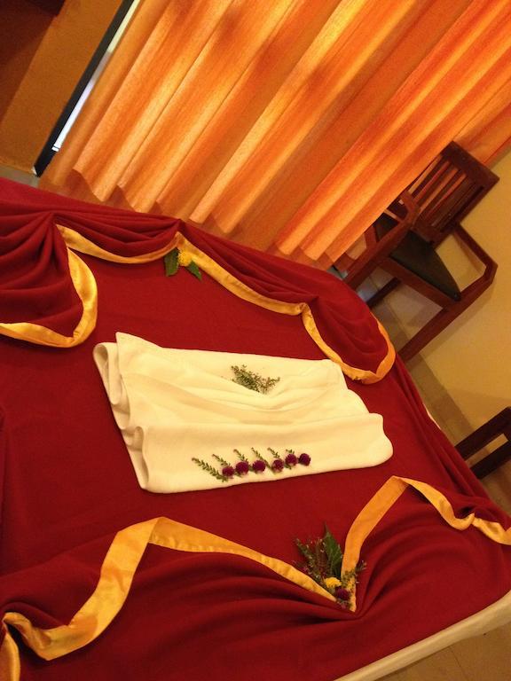 The Sovereign Hotel Colombo Luaran gambar